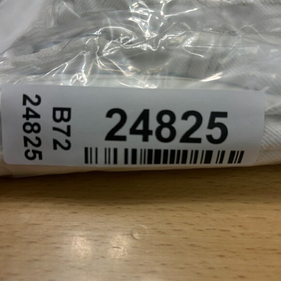 Zara High Waist Cropped Jeans Women's Size 30 Button Fly White Denim NWT - Picture 13 of 13